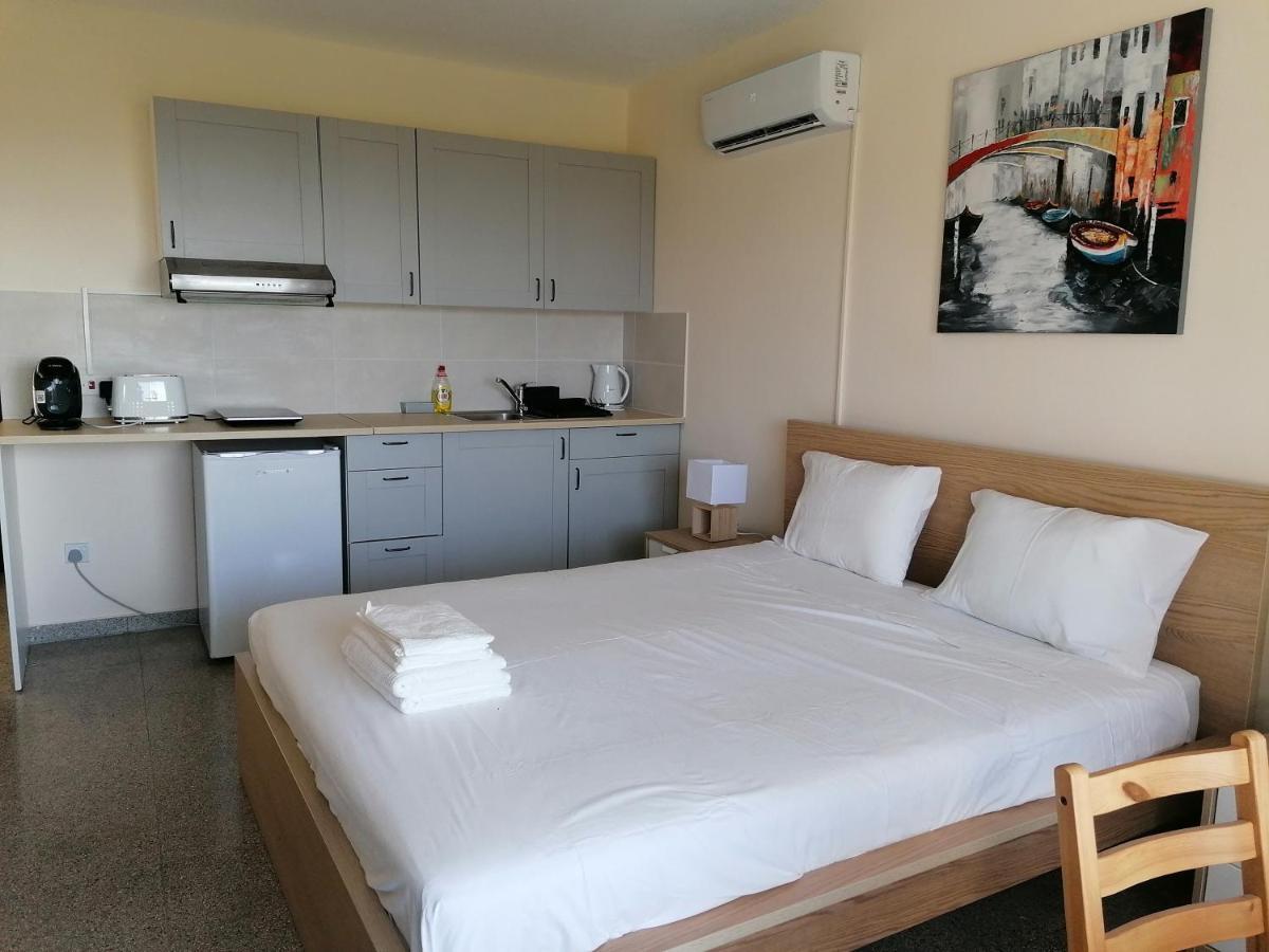 Pissouri Image Leilighet Eksteriør bilde